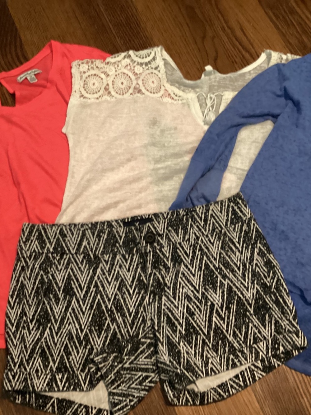 Aeropastale/AEO lot of 4 ladies/juniors S/P